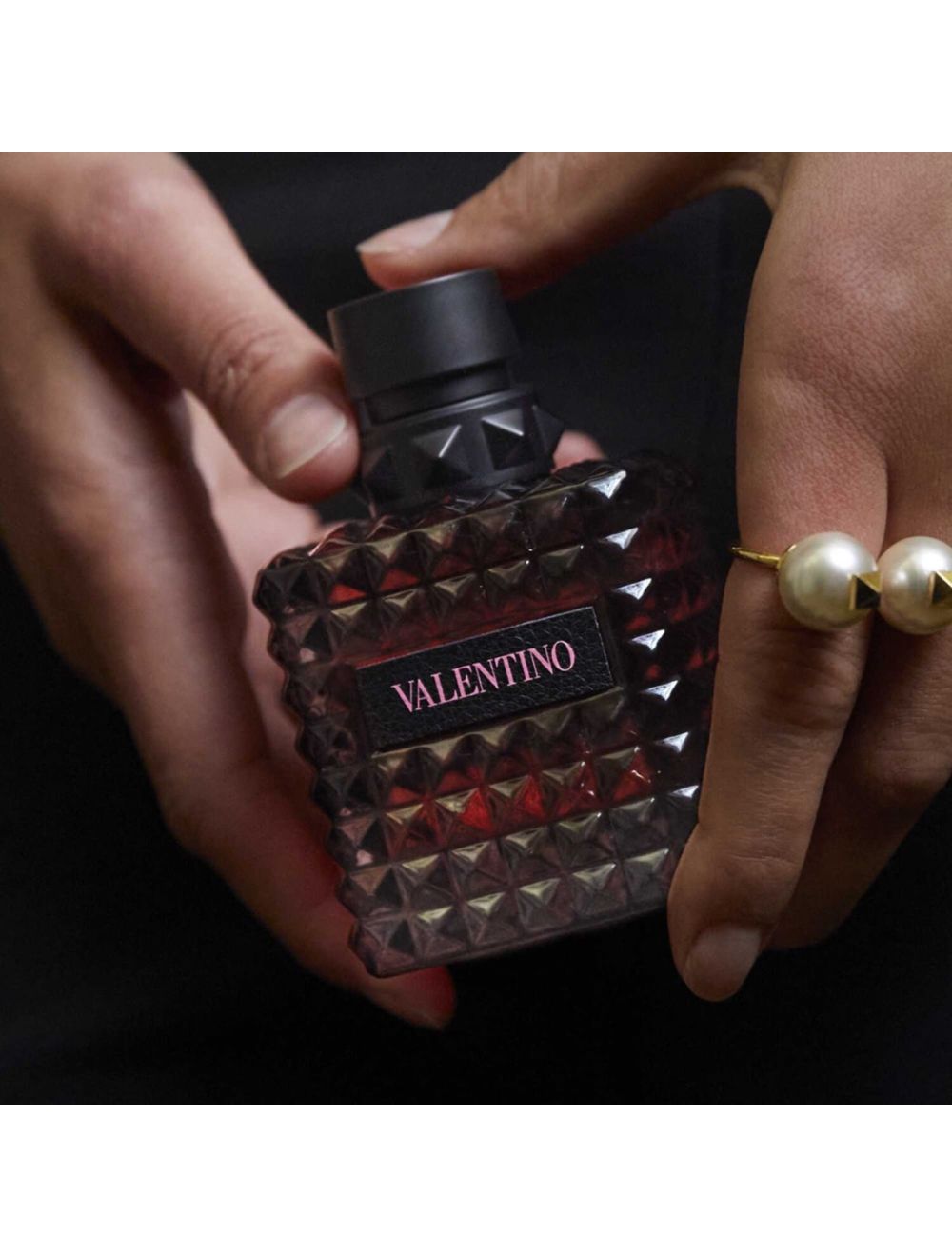 VALENTINO Born In Roma Intense Donna Eau de Parfum